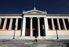 Καταιγίδα μεταπτυχιακών και διδακτορικών εν μέσω κρίσης