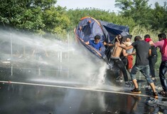 Κατακραυγή από τον ΟΗΕ για την Ουγγαρία - Και παιδιά ανάμεσα στους τραυματισμένους πρόσφυγες στα σύνορα