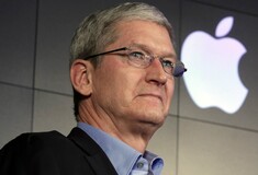 Tim Cook: "Το FBI μας ζητά να δημιουργήσουμε έναν 'καρκίνο' για τα iPhone"