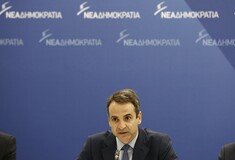 Μητσοτάκης κατά Τσίπρα και Σαββίδη: Δεν θα επιτρέψω να «ουκρανοποιηθεί» η επιχειρηματική ζωή