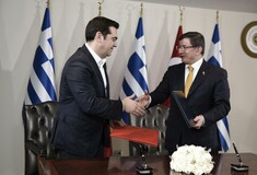 Ο Τσίπρας ανακοίνωσε επισήμως τη συνεργασία της ΕΡΤ και του ΑΠΕ με το κρατικό πρακτορείο ειδήσεων της Τουρκίας και την ΤΡΤ