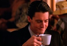 Twin Peaks: Όλος ο καφές και οι θεσπέσιες κερασόπιτες της σειράς, σε ένα βίντεο!