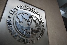 Ρόιτερς: Η Ελλάδα αποπλήρωσε την πρώτη δόση στο ΔΝΤ