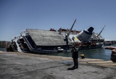 Μεγάλη επιχείρηση στον Πειραιά για "Παναγία Τήνου" - Νέες εντυπωσιακές φωτό και βιντεο από τη βύθιση