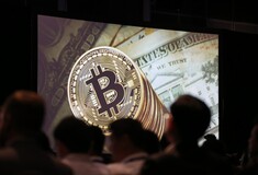 Νέο ιστορικό υψηλό για το bitcoin - Ξεπέρασε τα 10.000 δολάρια