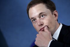 O Έλον Μασκ διέγραψε τις σελίδες Tesla, Space X και Elon Musk από το Facebook