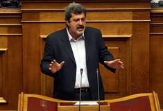 Ο Πολάκης καταδικάστηκε να πληρώσει 25.000 ευρώ για τις ύβρεις κατά της ΠΟΕΔΗΝ