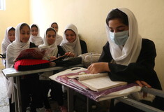 Οι Ταλιμπάν κλείνουν όλα τα γυμνάσια και λύκεια θηλέων στο Αφγανιστάν