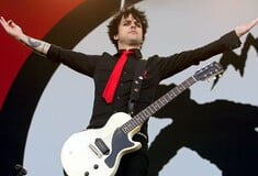 Billie Joe Armstrong: «Γ@@μα την Αμερική. Απαρνούμαι την υπηκοότητά μου»