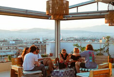 The Rooftop: Στην Πλατεία Θεάτρου βρήκαμε την πιο cool ταράτσα του φετινού καλοκαιριού