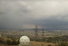 Timelapse βίντεο με την σημερινή μπόρα στην Αττική- Πάνω από 700 κεραυνοί