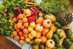 Ποια φρούτα και λαχανικά είναι περισσότερο εκτεθειμένα σε φυτοφάρμακα και ποια είναι «καθαρά» 