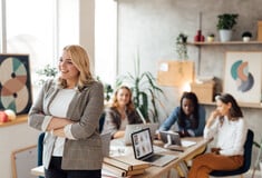 Έκθεση Deloitte Women@Work: Υπάρχει πρόοδος, αλλά χρειάζεται ακόμα πολλή δουλειά 