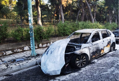 Πανεπιστημιούπολη Ζωγράφου: Επεισόδια και μολότοφ τα ξημερώματα- Κάηκαν αυτοκίνητα