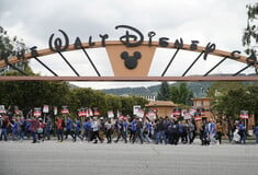 Αγωγή κατά της Disney- Κατηγορείται πως πληρώνει λιγότερο τις γυναίκες από τους άνδρες 