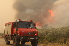 Φωτιά στην Αλεξανδρούπολη: Μπαράζ μηνυμάτων για νέες εκκενώσεις οικισμών