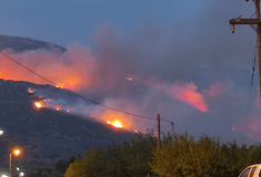 Φωτιά στη Βοιωτία: Μηνύματα από το 112 για εκκενώσεις