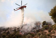 Φωτιά στη Ροδόπη: Αναζωπύρωση στη Λεπτοκαρυά- Μήνυμα 112 για εκκένωση