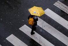 Έκτακτο δελτίο της ΕΜΥ: Κακοκαιρία με χιόνια, καταιγίδες και «βουτιά» της θερμοκρασίας