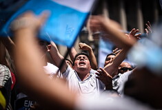 Αργεντινή: Διαδηλώσεις εναντίον της μαζικής «απορρύθμισης» που προωθεί η κυβέρνηση του Χαβιέρ Μιλέι