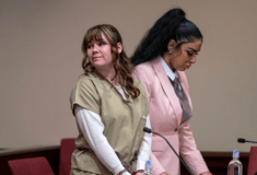 Σε 18 μήνες φυλάκιση καταδικάστηκε η οπλουργός της ταινίας «Rust» για τον θάνατο της Χαλίνα Χάτσινς