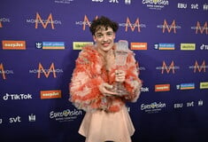 Eurovision 2024: Έσπασε το τρόπαιο και τραυματίστηκε το Nemo - Και η Eurovision θέλει φτιάξιμο, δήλωσε