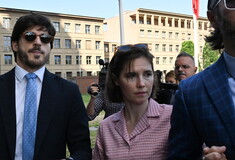 Καταδικάστηκε εκ νέου η Αμάντα Νοξ: «Η ιταλική αστυνομία με χτύπησε και με πίεσε» να υποδείξω ένοχο, λέει η Βρετανίδα