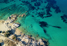 Νάξος, Κρήτη Ίος τα νησιά με τις καλύτερες παραλίες για την μεγαλύτερη ελβετική εφημερίδα