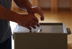 Το 51% των Γερμανών θέλει πρόωρες εκλογές, λέει δημοσκόπηση