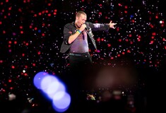 Coldplay: Τα βινύλια του νέου άλμπουμ Moon Music θα κατασκευαστούν από παλιά πλαστικά μπουκάλια