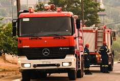 Χωρίς ενεργό μέτωπο η φωτιά στην Κερατέα - Υψηλός κίνδυνος πυρκαγιάς και σήμερα
