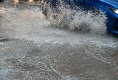 Άγιος Στέφανος: Έκλεισε η διάβαση στον κόμβο λόγω πλημμυρικών φαινομένων