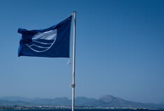Εκτός Γαλάζιας Σημαίας 22 δημοφιλείς παραλίες - Γιατί αποσύρθηκαν