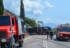 Πολύνεκρο τροχαίο στη Μεσσηνία: Συνελήφθη ο οδηγός της νταλίκας - Σε κρίσιμη κατάσταση ο 19χρονος