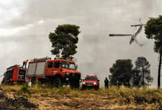 Μεγάλη φωτιά τώρα στα Κακουραίικα Αρκαδίας