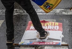 Χάος στη Βενεζουέλα: Διαδηλώσεις, ανακλήσεις διπλωματών και ένας Μαδούρο που λέει ότι νίκησε στις εκλογές