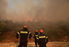 Φωτιά στην Αττική: Έκκληση της ΕΛΑΣ στους πολίτες να ακολουθούν τις οδηγίες εκκένωσης