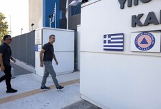 Φωτιά στην Αττική: Στο Συντονιστικό Κέντρο Επιχειρήσεων ο Κυριάκος Μητσοτάκης