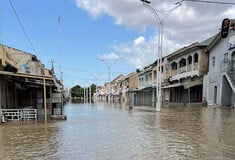 Πλημμύρες στη Νιγηρία: Τουλάχιστον 300 κρατούμενοι δραπέτευσαν από φυλακή λόγω ζημιών