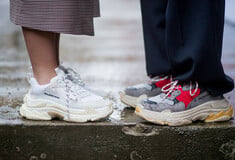 balenciaga triple s