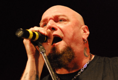 Paul Di'Anno: Πέθανε ο πρώην τραγουδιστής των Iron Maiden