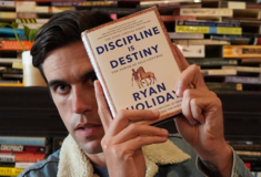 Το μυστικό του στωικισμού: Πώς ο Ryan Holiday έγινε γκουρού της Silicon Valley