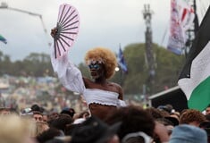 Τα εισιτήρια για το Glastonbury 2025 εξαντλήθηκαν μέσα σε 35 λεπτά