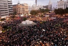 Πλημμύρες στη Βαλένθια: Νέες διαδηλώσεις - Διαμαρτύρονται για τα κλειστά σχολεία