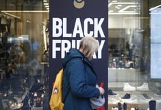 Εντατικοί έλεγχοι ενόψει Black Friday: Παραβιάσεις σε 2.000 κωδικούς προϊόντων καταγγέλλει ο Θεοδωρικάκος 