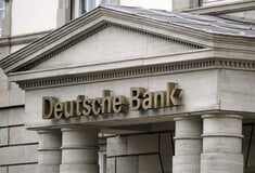 Deutche Bank: Ανησυχία μετά τις αλλαγές στο πρόγραμμα μπόνους των υπαλλήλων