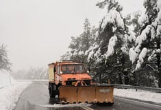 Καιρός - Κολυδάς: Συνεχίζονται χιονοπτώσεις σε χαμηλά υψόμετρα και θυελλώδεις άνεμοι