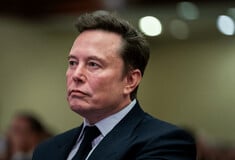 Financial Times: Καταρρέουν οι πωλήσεις της Tesla στην Ευρώπη