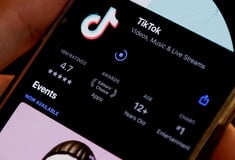 TikTok: Επέστρεψε στα app store της Google και της Apple στις ΗΠΑ