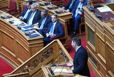 Πρόταση δυσπιστίας κατά της κυβέρνησης κατέθεσε το ΠΑΣΟΚ για τα Τέμπη